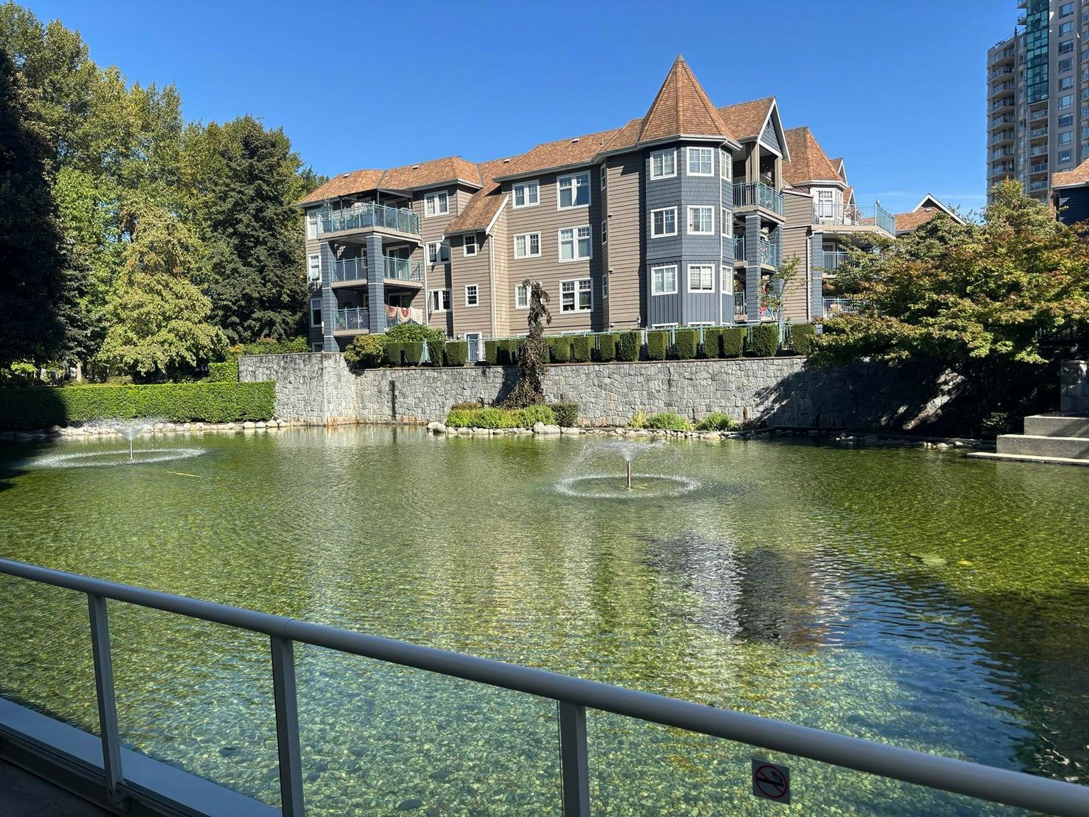 1106-3070 Guildford Way, Coquitlam, BC, V3B 7R8 - 3
