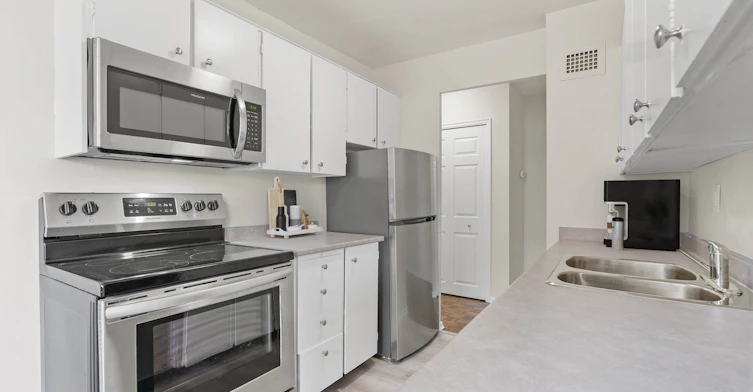 23 Lynnwood Drive, Brantford, ON, N3S 6S2 - 4