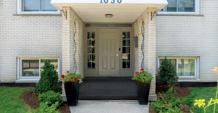 1050 Highland Street, Burlington, ON, L7R 3T9 - 4