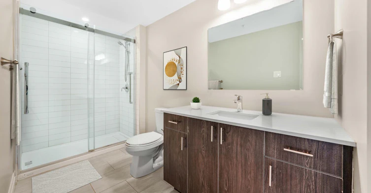 1355 Commissioners Road West, London, ON, N6K 0J4 - 9