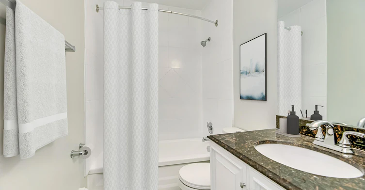 75 Paisley Boulevard W, Mississauga, ON, L5B 1E5 - 9