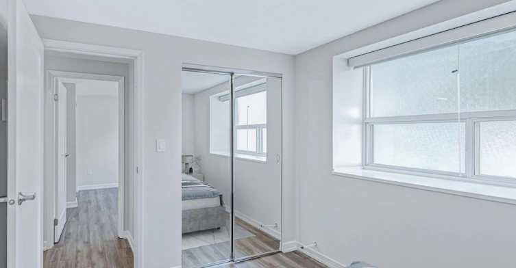 75 Paisley Boulevard W, Mississauga, ON, L5B 1E5 - 22