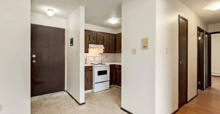 104-236 4 Street W, Brooks, AB, T1R 0B2 - 5