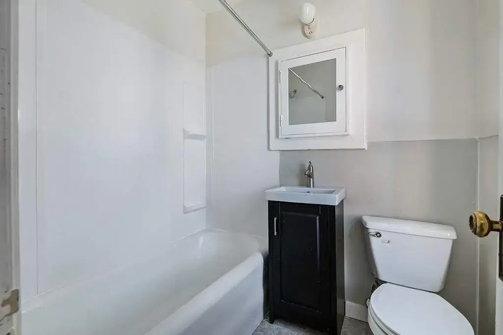35-2104 14th Avenue, Regina, SK, S4P 0X6 - 9
