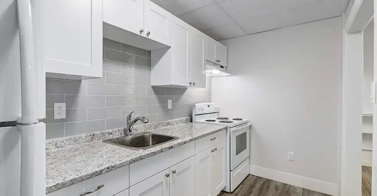 10-2024 14th Avenue, Regina, SK, S4P 0X5 - 7