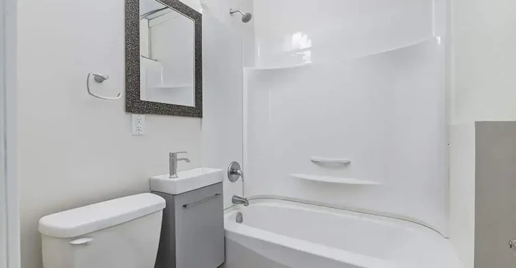 10-2024 14th Avenue, Regina, SK, S4P 0X5 - 8