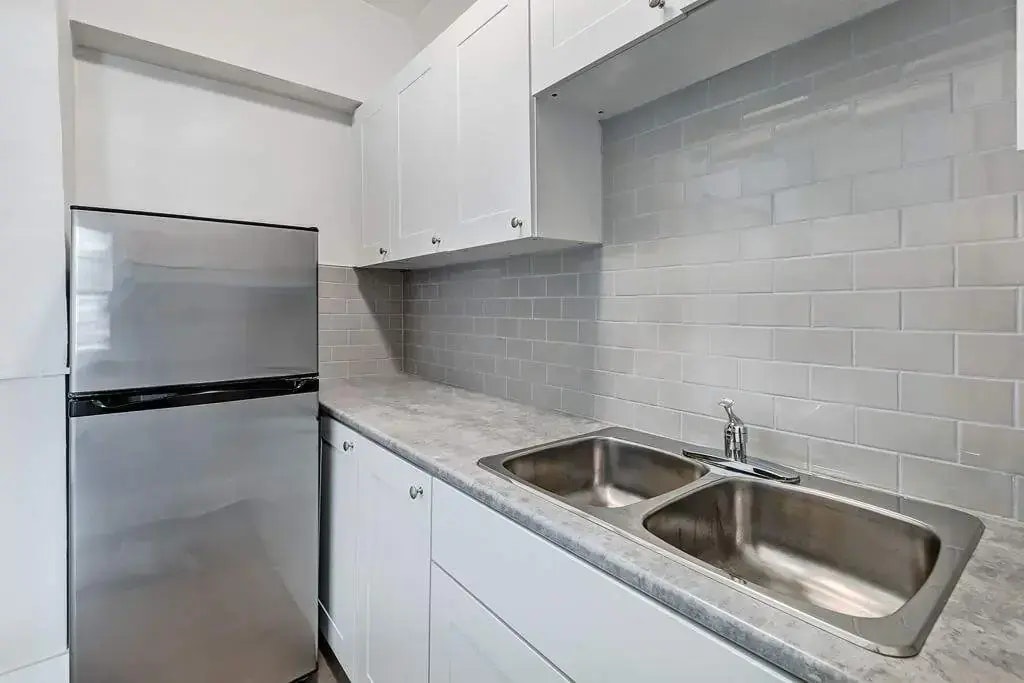 10-2024 14th Avenue, Regina, SK, S4P 0X5 - 15
