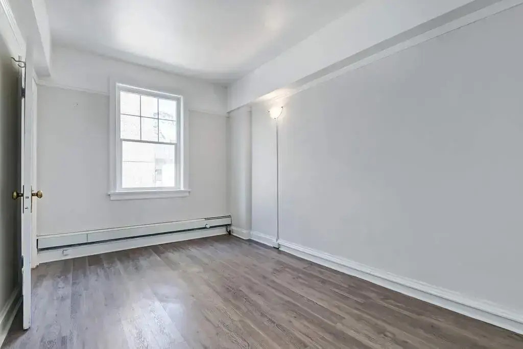 10-2024 14th Avenue, Regina, SK, S4P 0X5 - 21