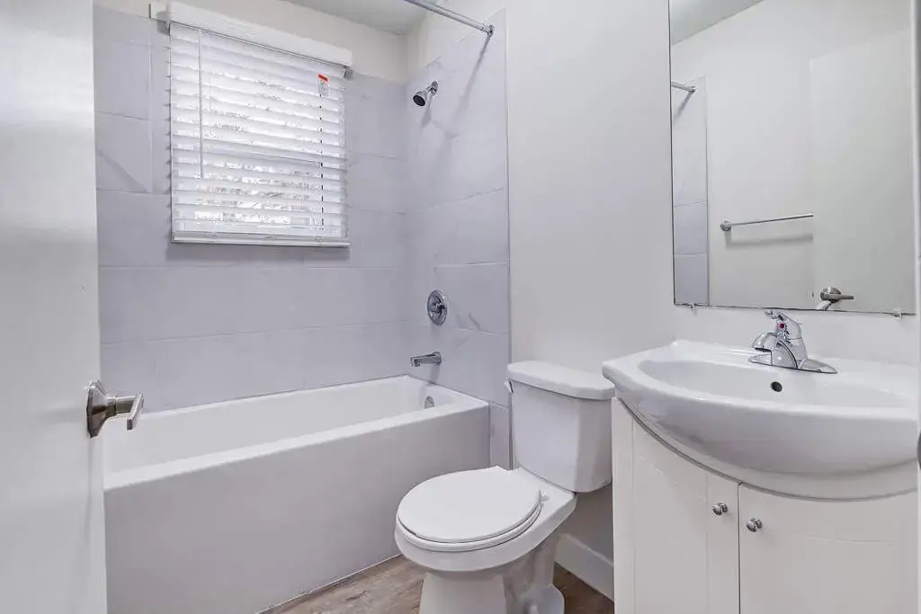 2-1602 Victoria Avenue, Regina, SK, S4P 0P7 - 4
