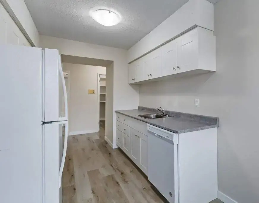 9-401 Central Avenue, Saskatoon, SK, S7N 2E9 - 5