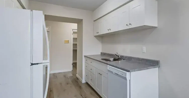 9-401 Central Avenue, Saskatoon, SK, S7N 2E9 - 5