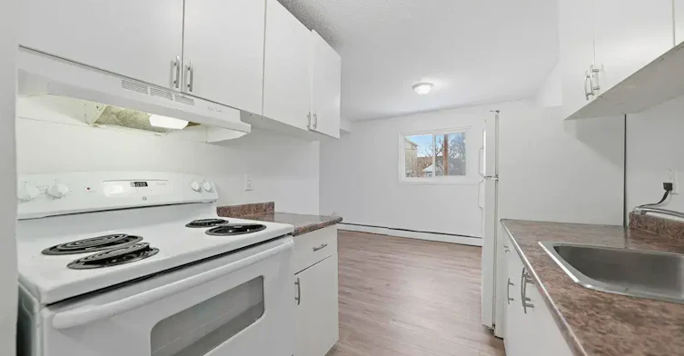 4-205 R Avenue S, Saskatoon, SK, S7M 2Y9 - 2
