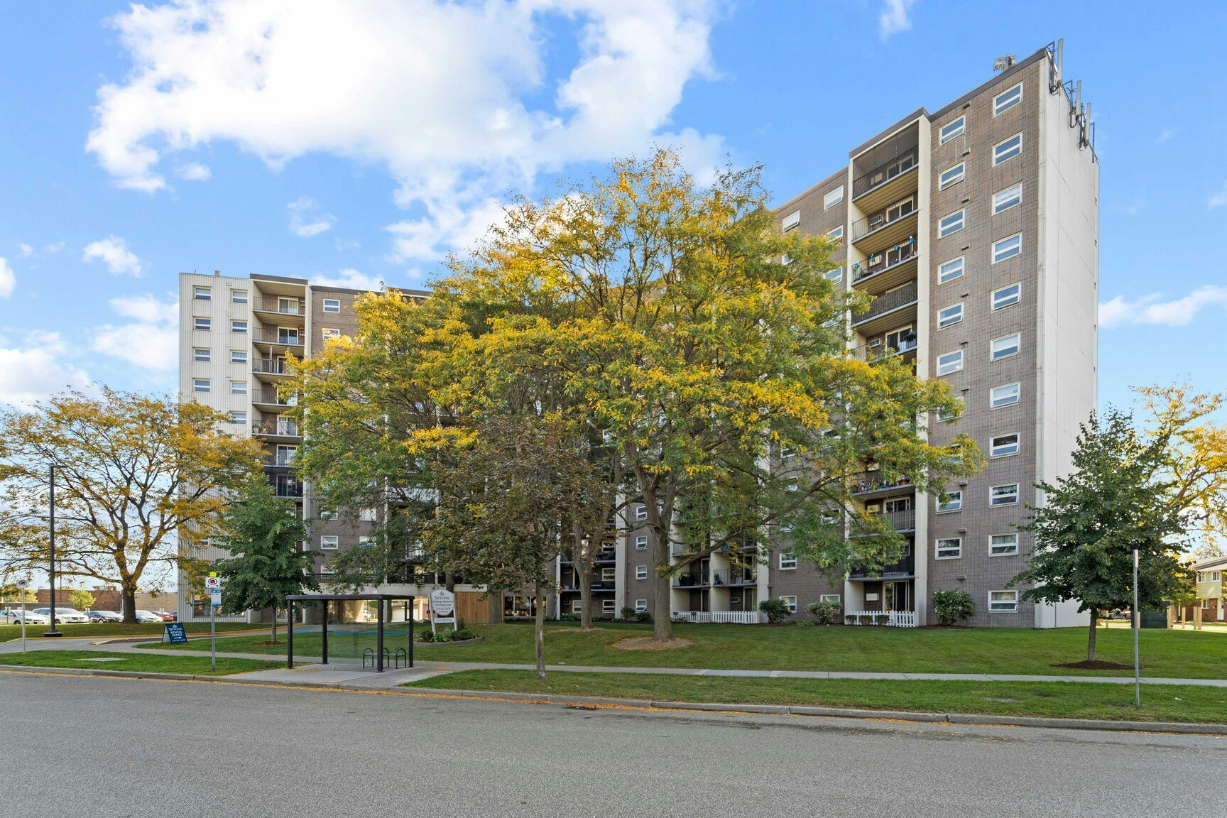 306-2930 Wildwood Drive, Windsor, ON, N8R 1Z3 - 3