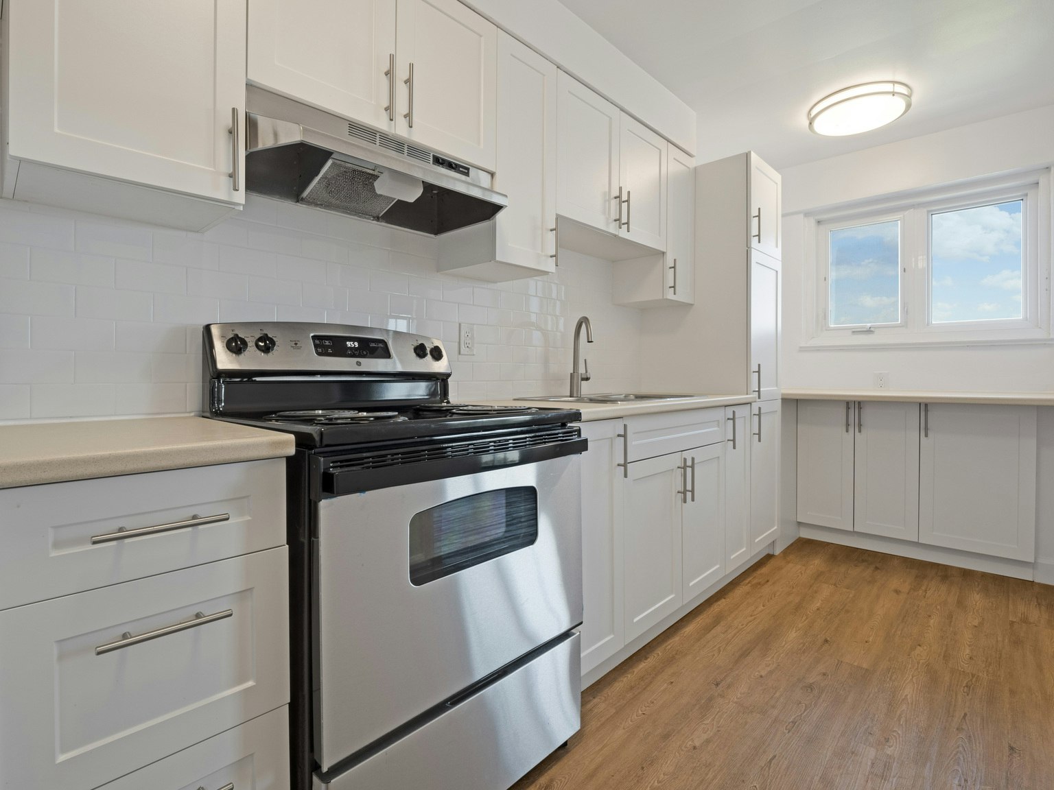 25-211 Buckingham Road, Windsor, ON, N8S 2C5 - 12