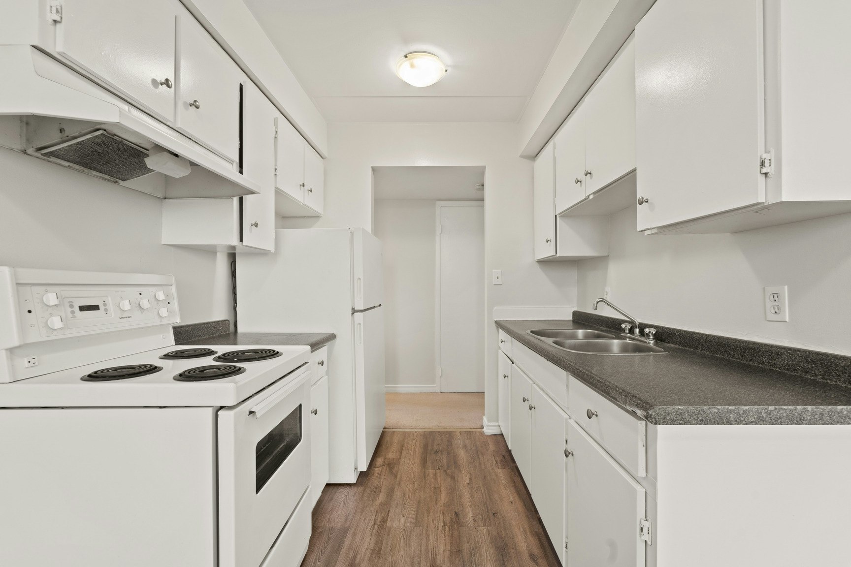 203-360 Caron Avenue, Windsor, ON, N9A 5B2 - 13