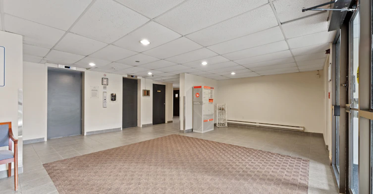 203-360 Caron Avenue, Windsor, ON, N9A 5B2 - 4