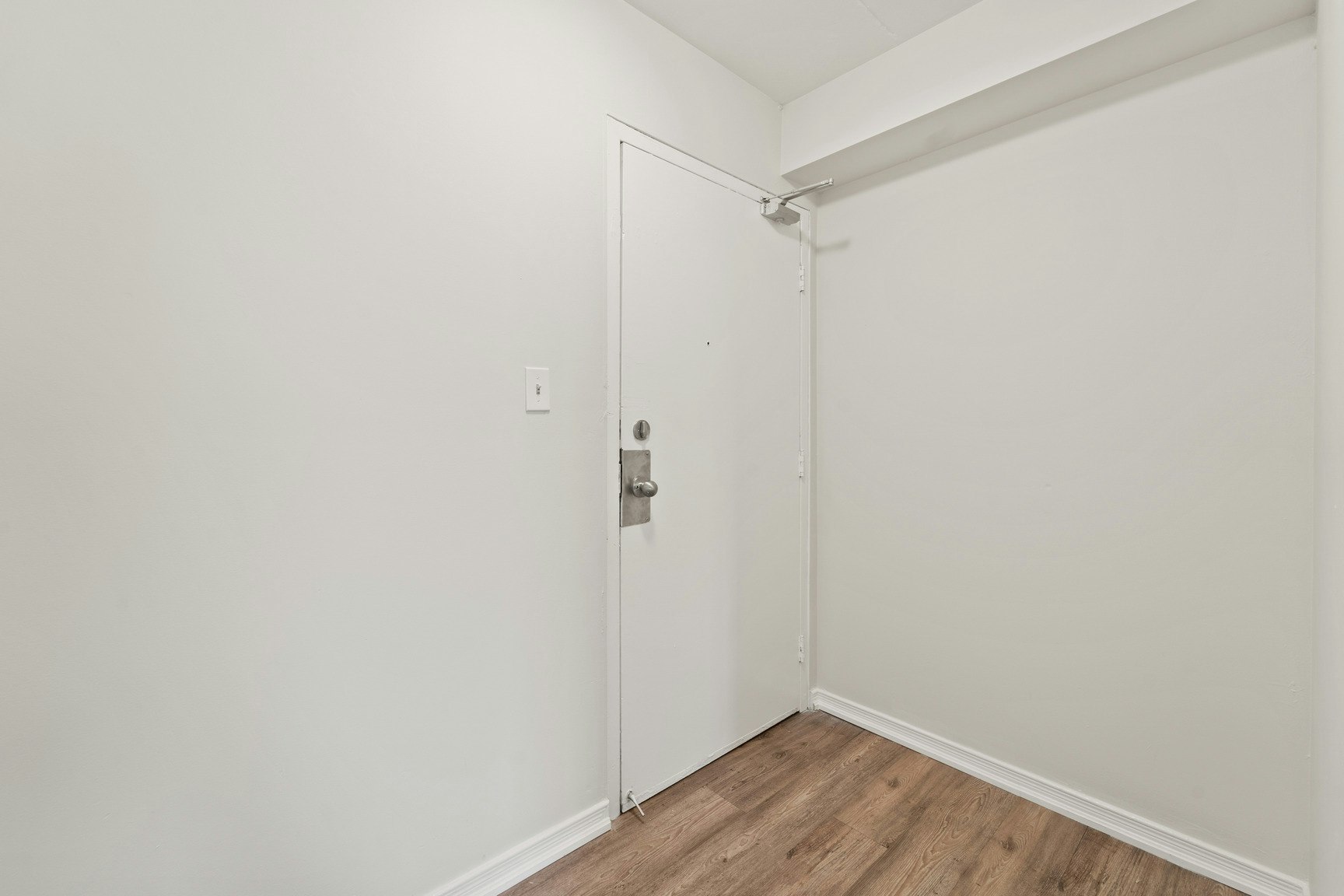 203-360 Caron Avenue, Windsor, ON, N9A 5B2 - 5