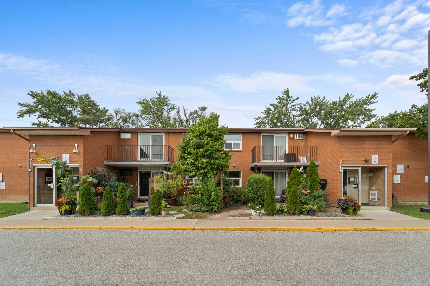 5407-207-5411 Empress Street, Windsor, ON, N8T 3B2