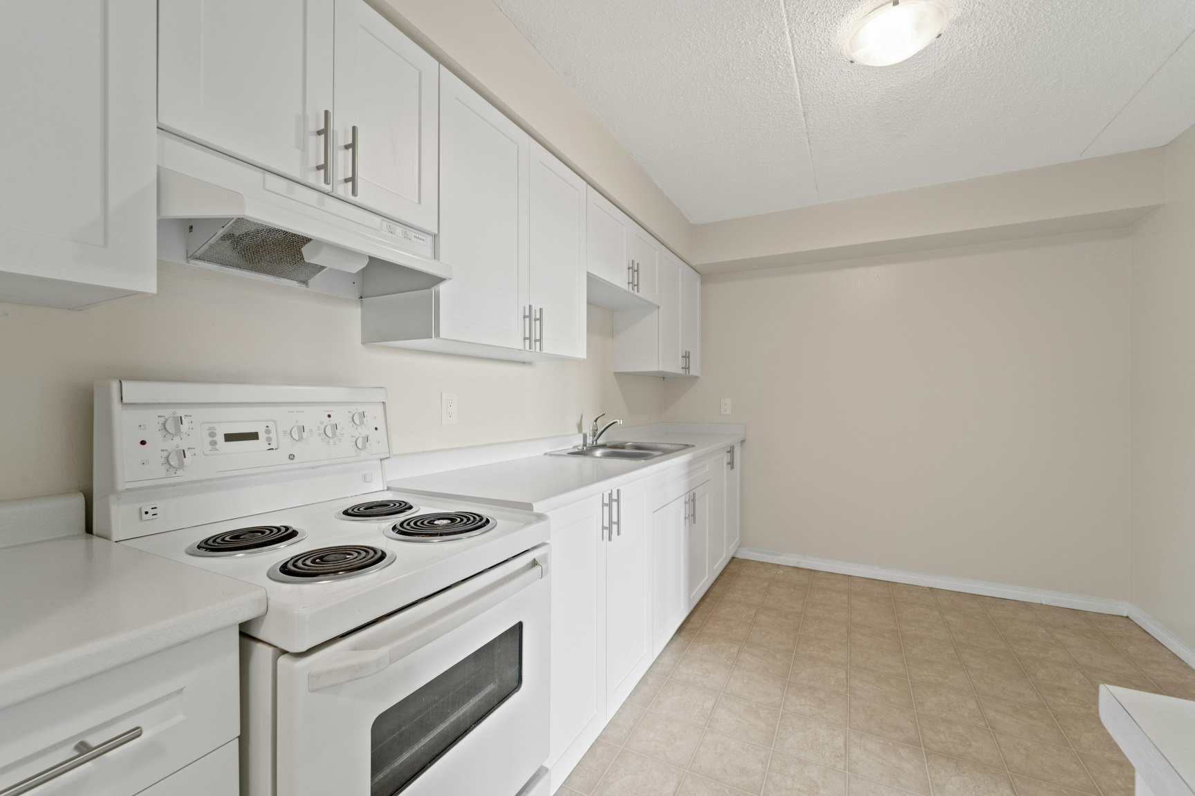 307-3540 Peter Street, Windsor, ON, N9C 4C1 - 13
