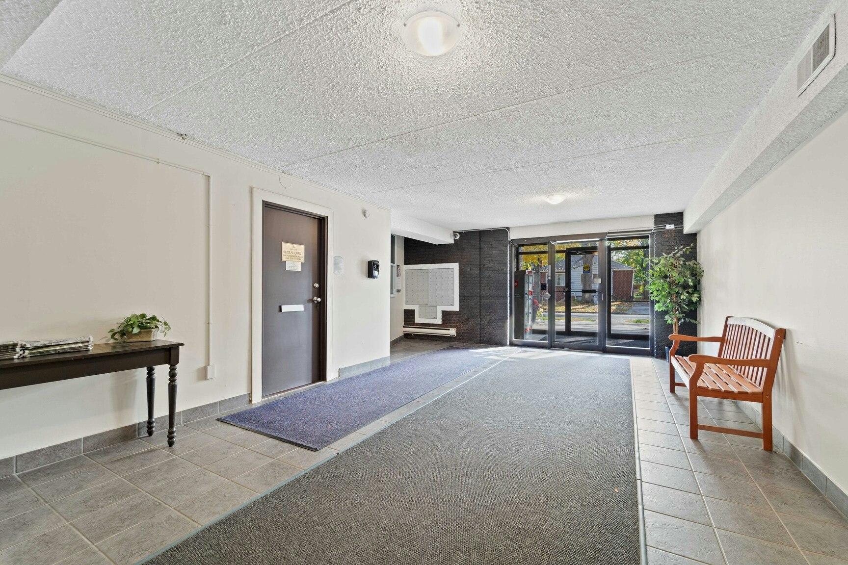 307-3540 Peter Street, Windsor, ON, N9C 4C1 - 4