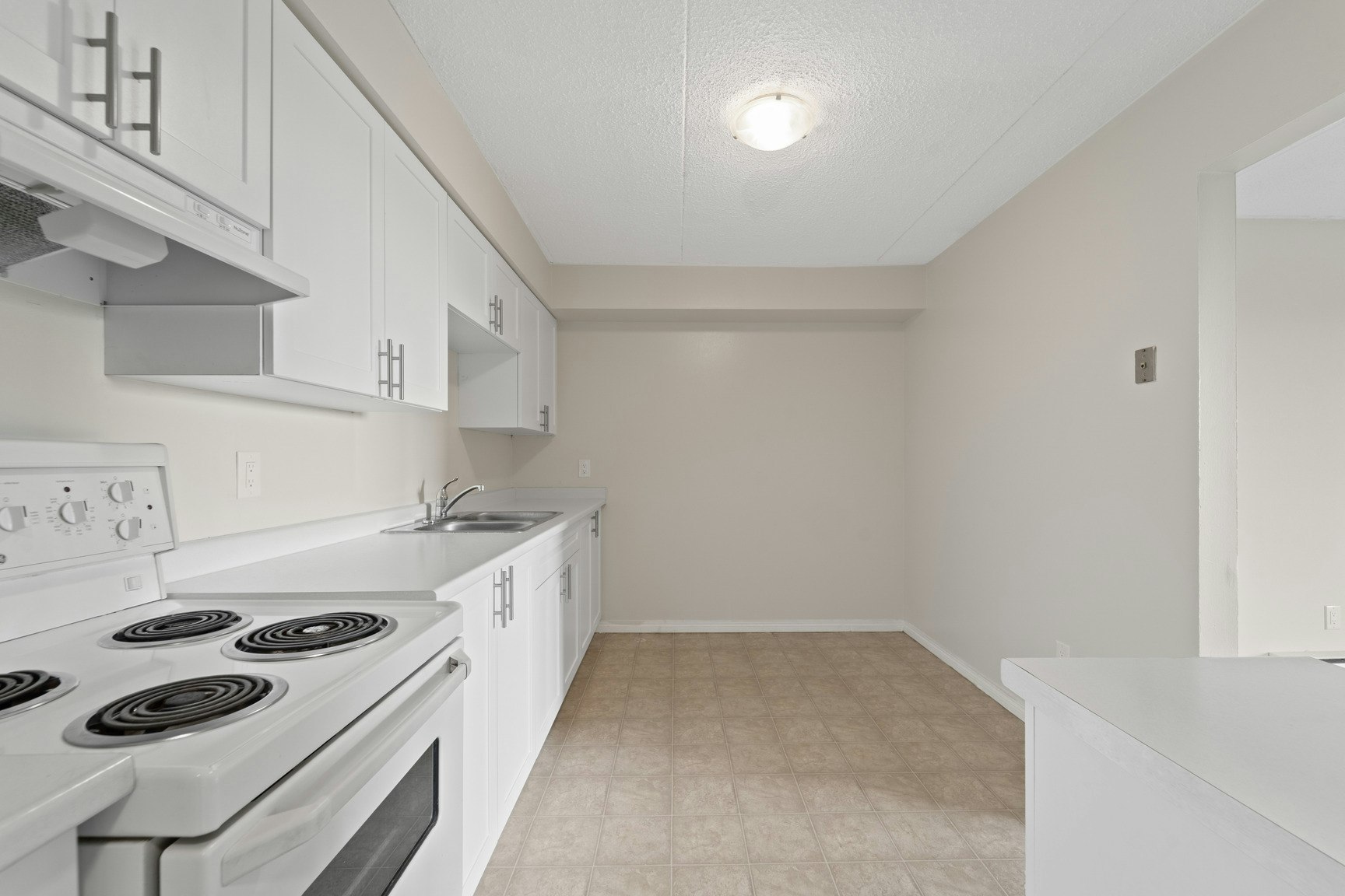 307-3540 Peter Street, Windsor, ON, N9C 4C1 - 12