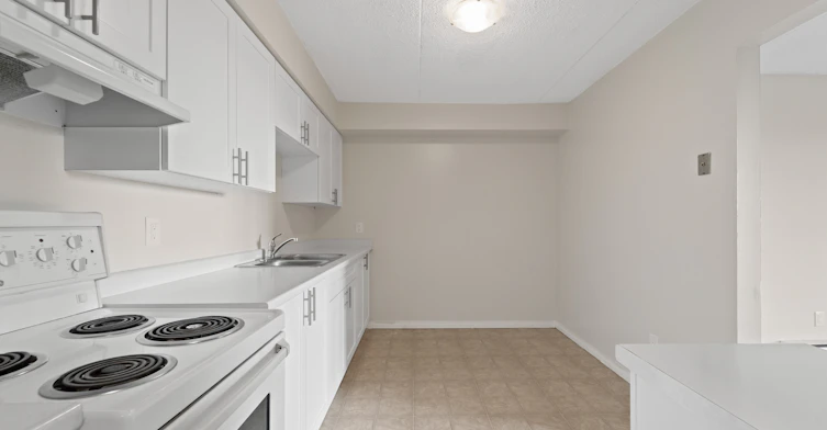 307-3540 Peter Street, Windsor, ON, N9C 4C1 - 12