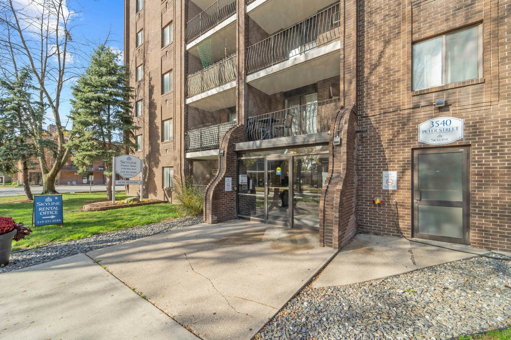 408-3540 Peter Street, Windsor, ON, N9C 4C1 - 3