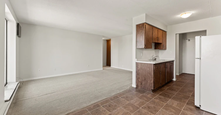 205-3576 Peter Street, Windsor, ON, N9C 1J5 - 13