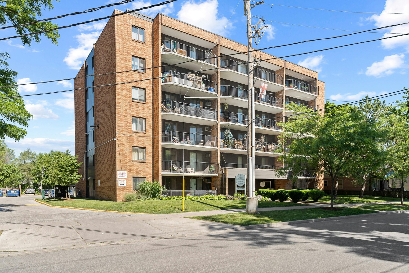 205-3576 Peter Street, Windsor, ON, N9C 1J5