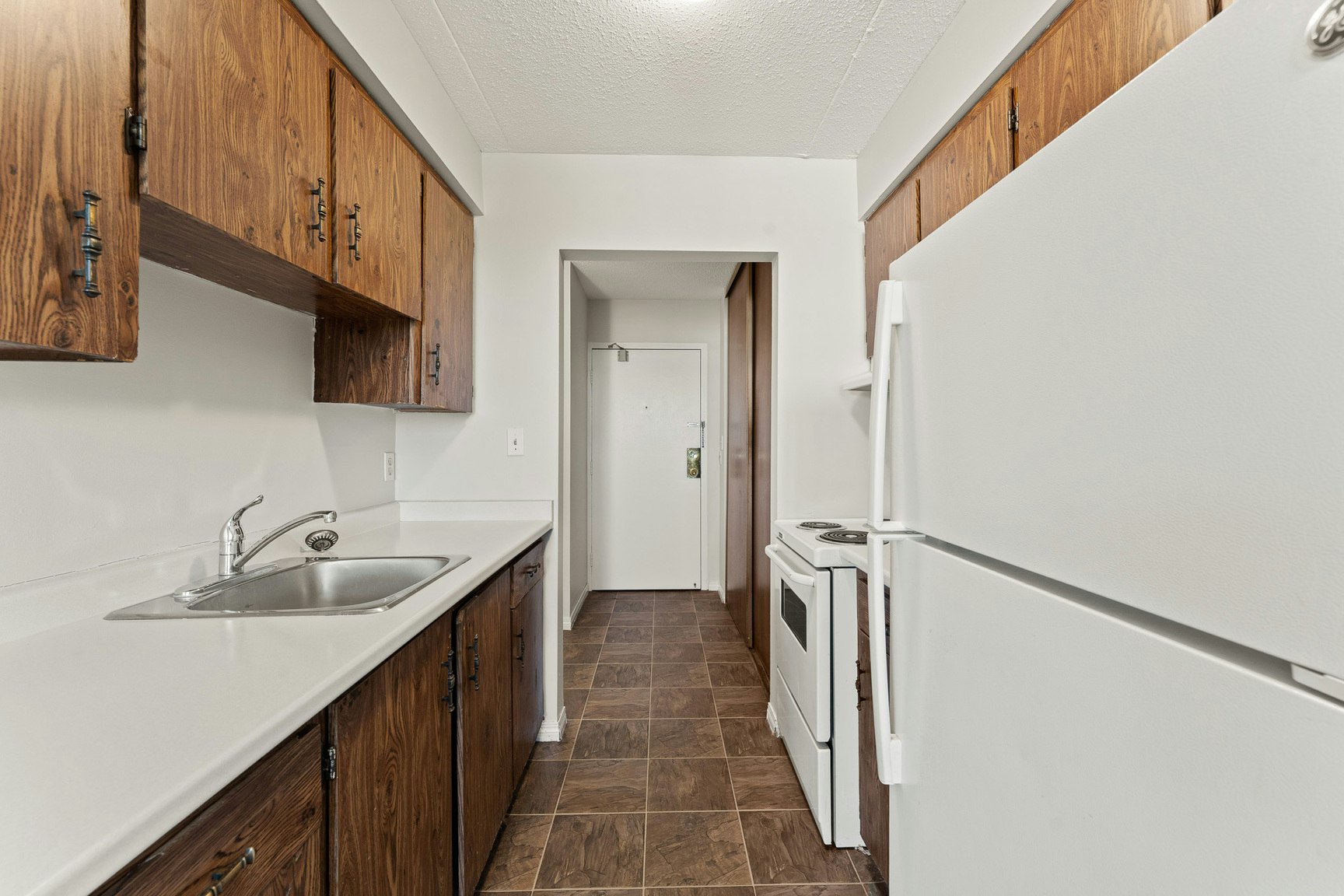 404-3576 Peter Street, Windsor, ON, N9C 1J5 - 11