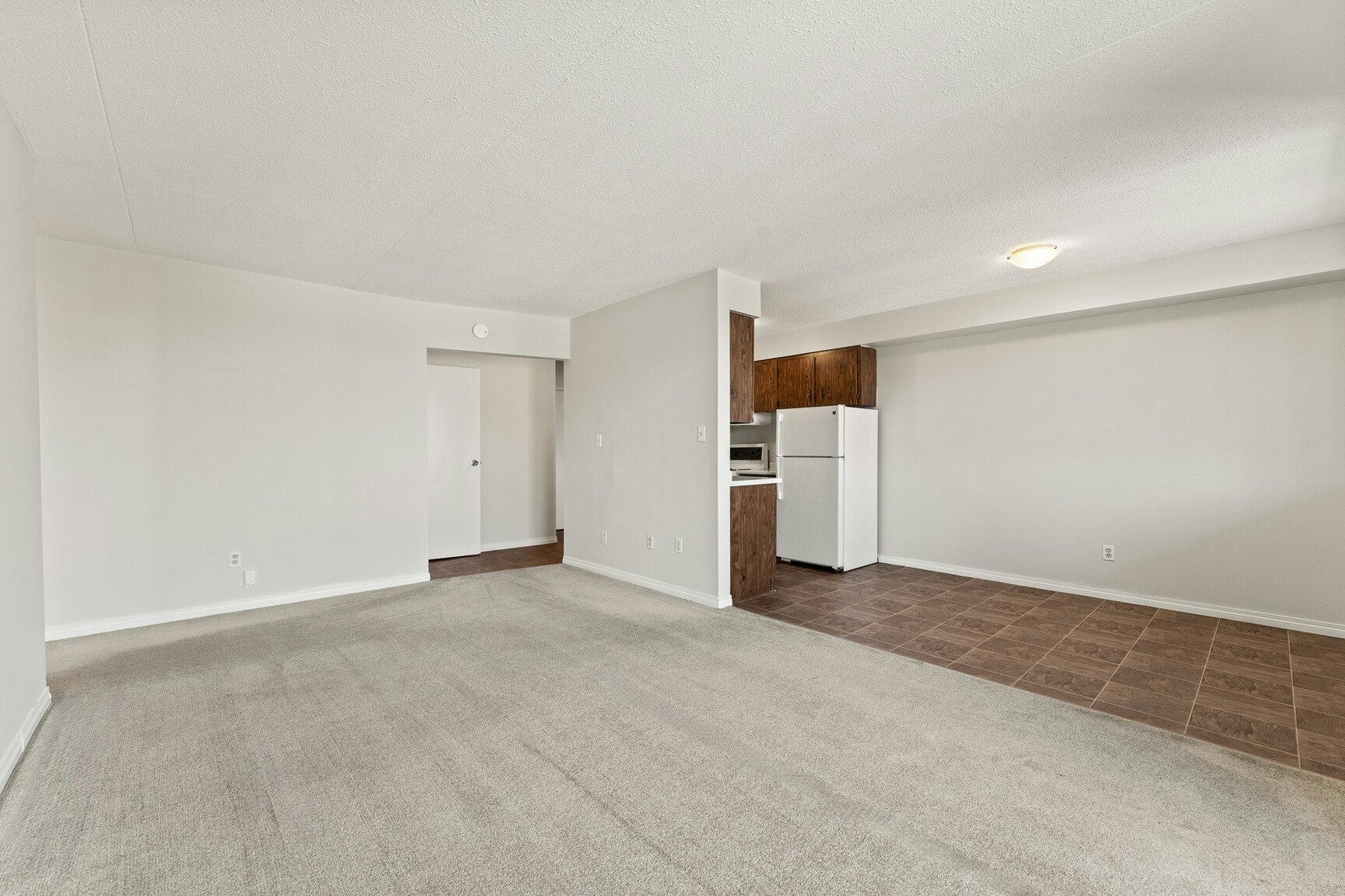 404-3576 Peter Street, Windsor, ON, N9C 1J5 - 15