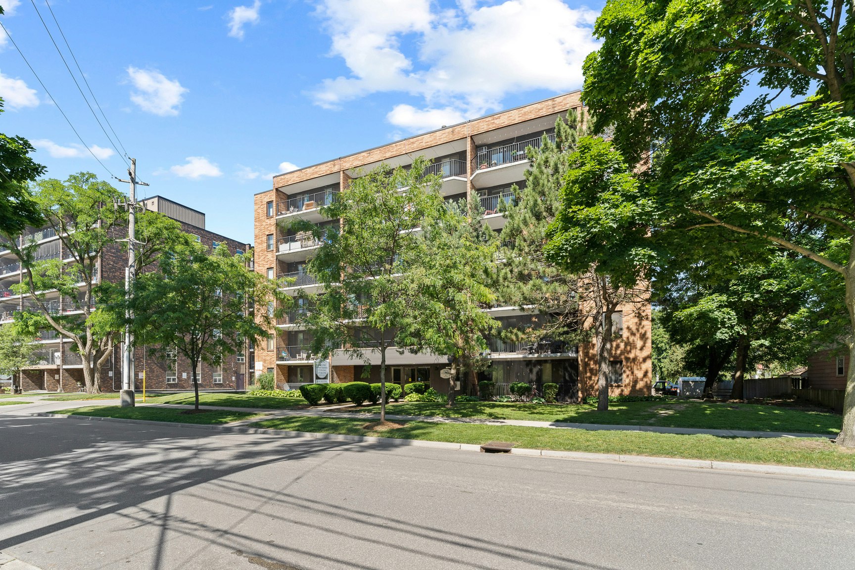 404-3576 Peter Street, Windsor, ON, N9C 1J5 - 6