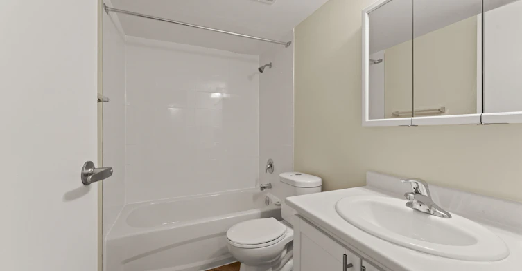 704-1330 Lauzon Road, Windsor, ON, N8S 4P6 - 14