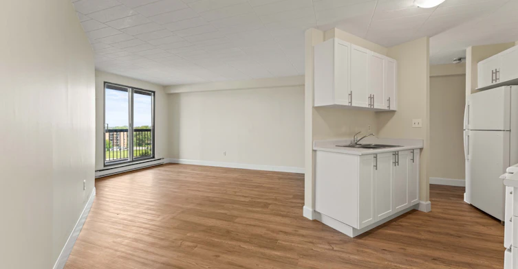 205-1330 Lauzon Road, Windsor, ON, N8S 4P6 - 9