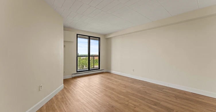 205-1330 Lauzon Road, Windsor, ON, N8S 4P6 - 6