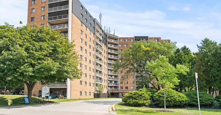 205-1330 Lauzon Road, Windsor, ON, N8S 4P6 - 2