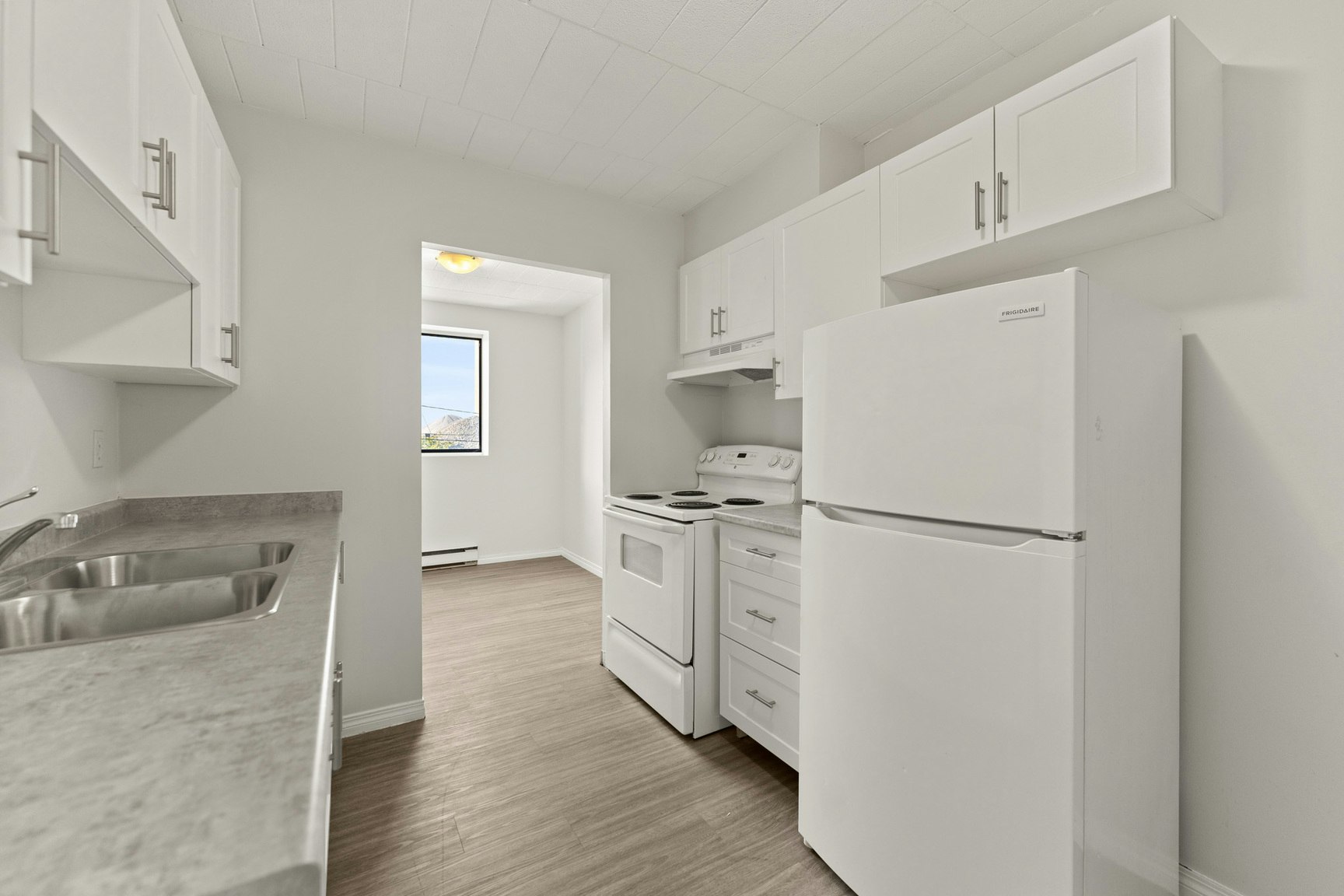 3165 Russell Street, Windsor, ON, N9C 4E1 - 8