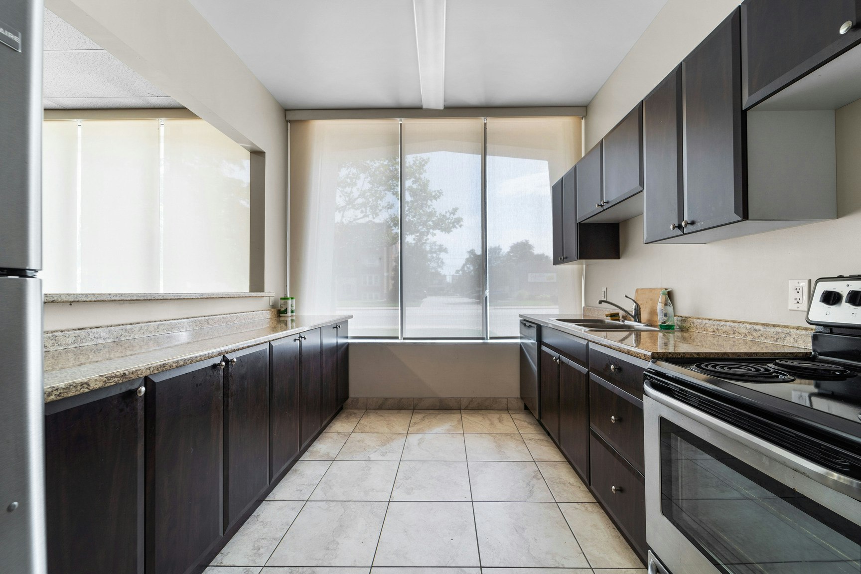 1545-106-1545 Ouellette Avenue, Windsor, ON, N8X 1K6 - 6