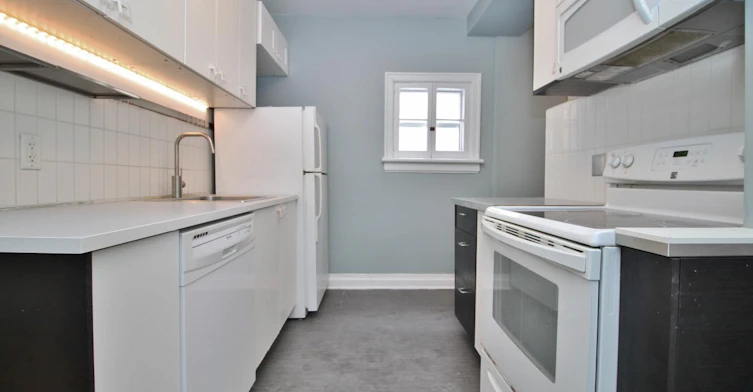 1-52 Pinehurst Avenue, Ottawa, ON, K1Y 1K4 - 8