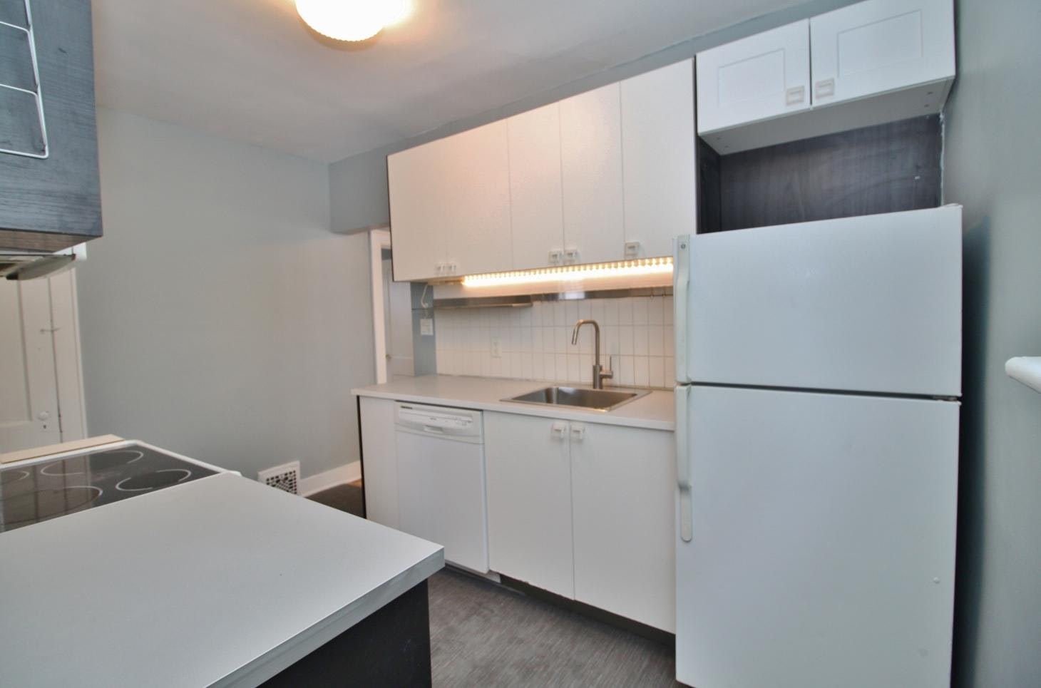 1-52 Pinehurst Avenue, Ottawa, ON, K1Y 1K4 - 9