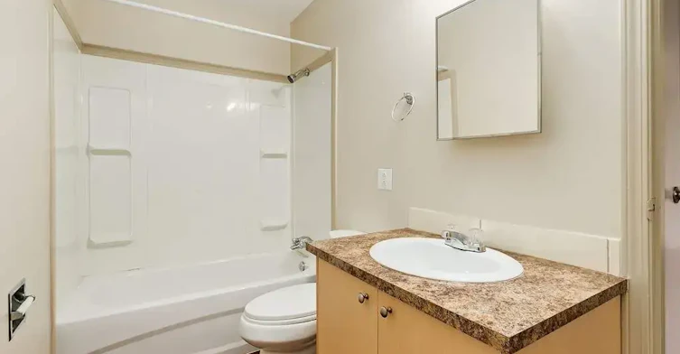 101-11 Greenbrook Drive E, Brooks, AB, T1R 0S8 - 7