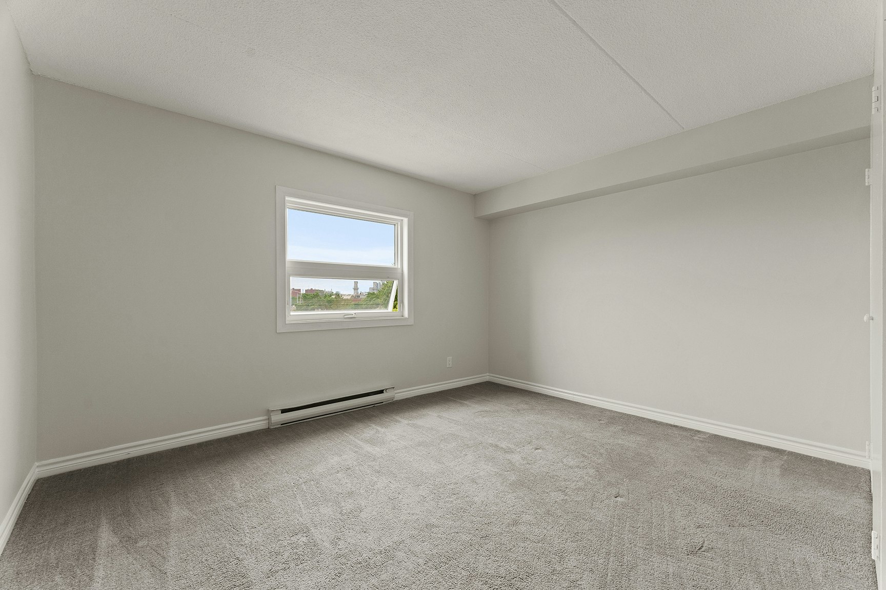 205-3400 Erskine Street, Windsor, ON, N8Y 4T5 - 12