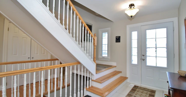 17 Horner Drive, Ottawa, ON, K2H 5E6 - 2