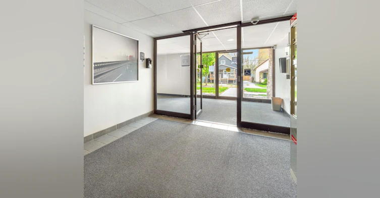 103-3160 Peter Street, Windsor, ON, N9C 1H3 - 3