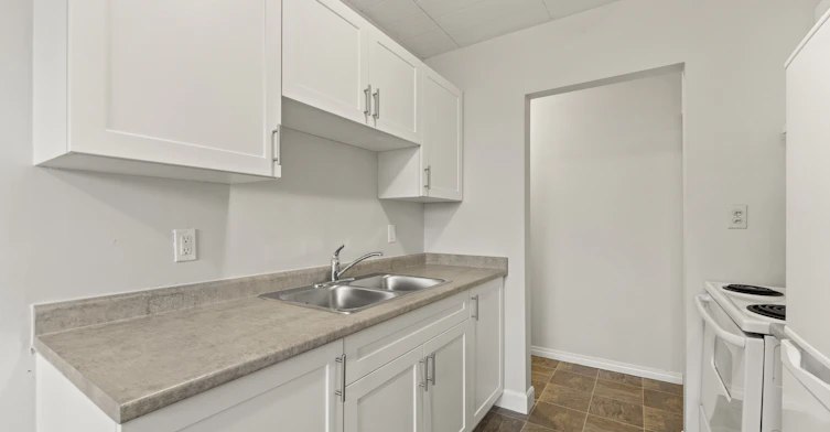 3160 Peter Street, Windsor, ON, N9C 1H3 - 11
