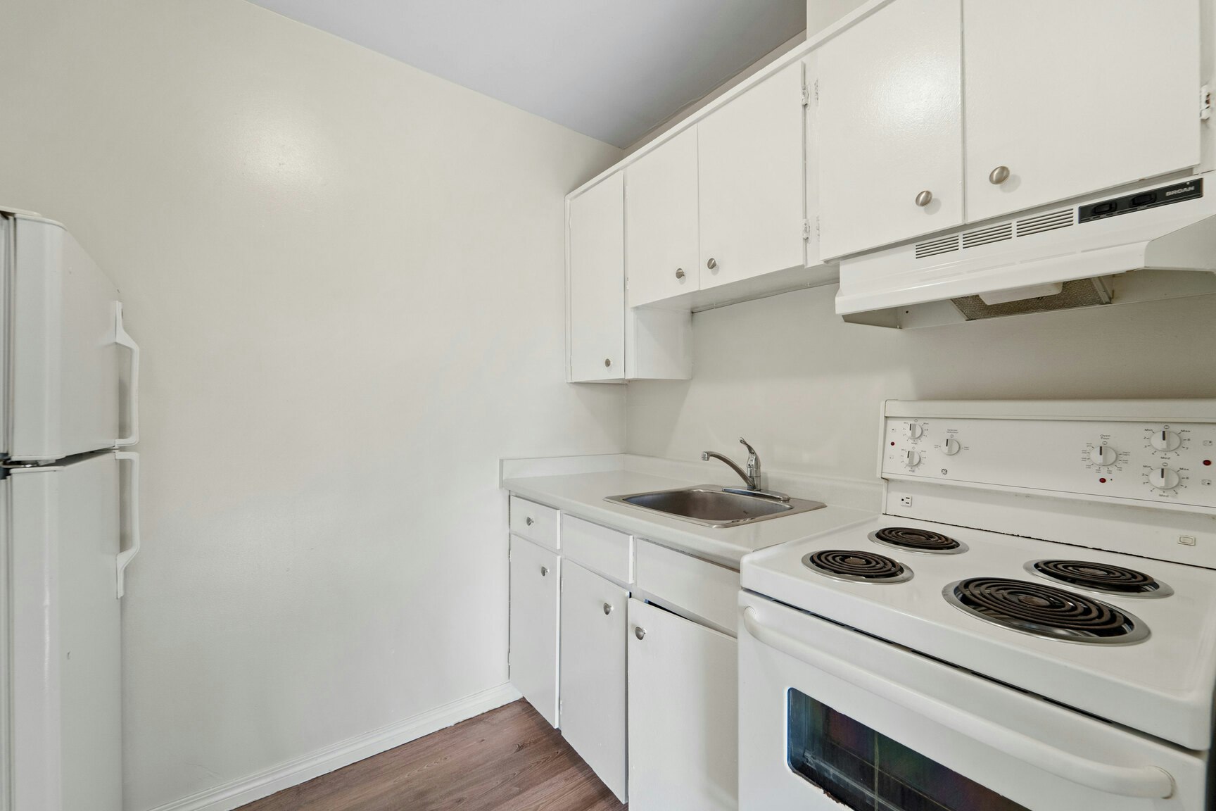 308-3461 Peter Street, Windsor, ON, N9C 3Z6 - 13