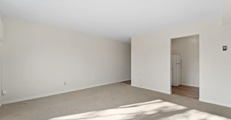 308-3461 Peter Street, Windsor, ON, N9C 3Z6 - 7