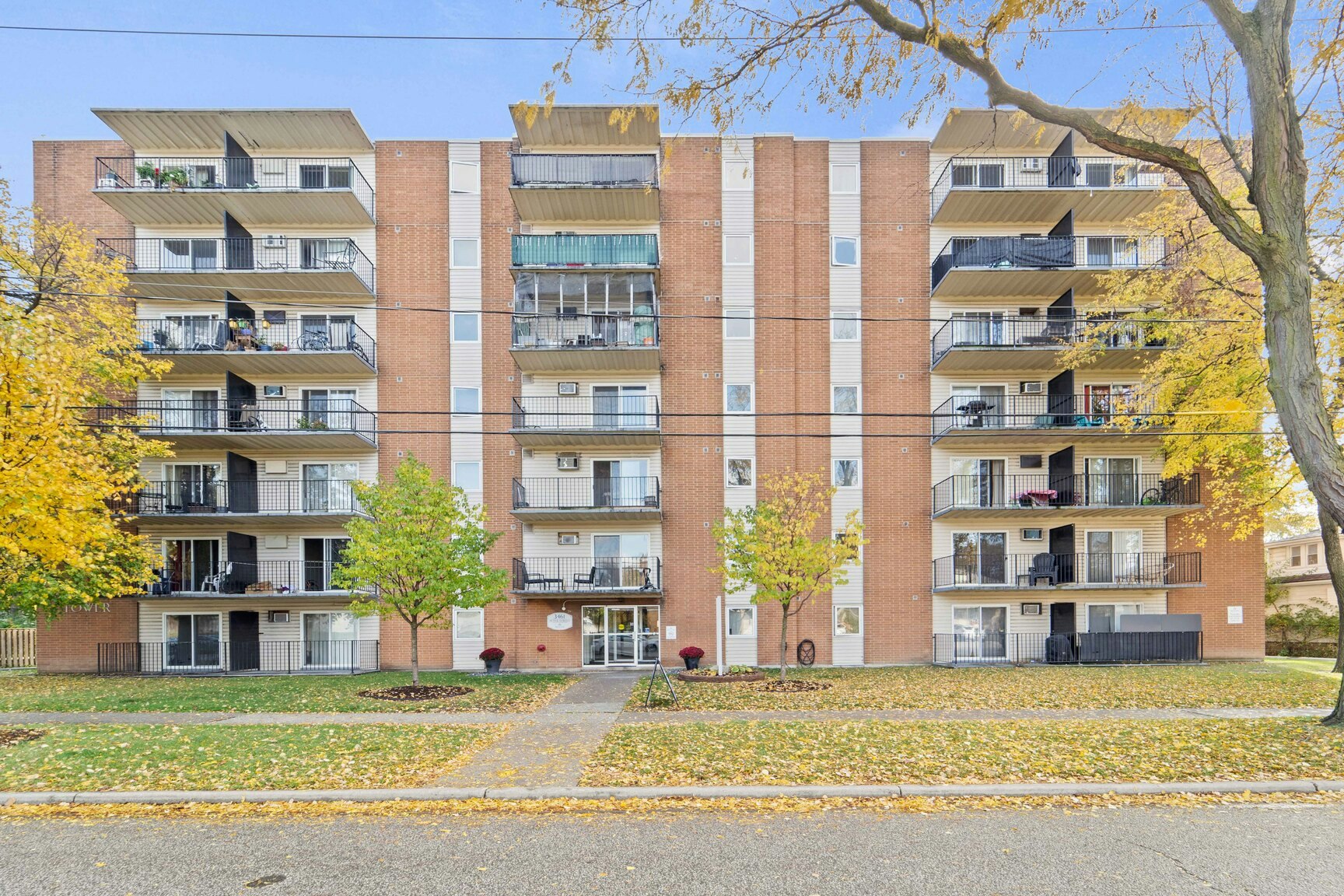 308-3461 Peter Street, Windsor, ON, N9C 3Z6