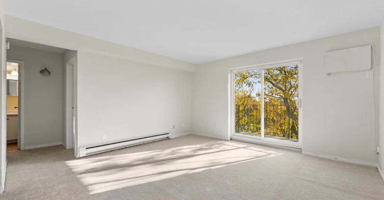 308-3461 Peter Street, Windsor, ON, N9C 3Z6 - 8