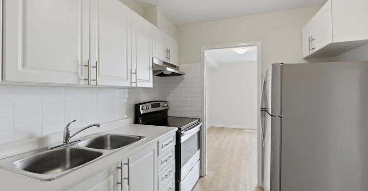 1201-8325 Riverside Drive E, Windsor, ON, N8S 1E8 - 16